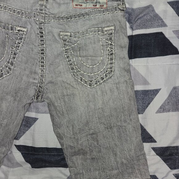 True Religion Rocco Relaxed Distressed Skinny Denim Jean Shorts - Size 31 - Picture 3 of 11